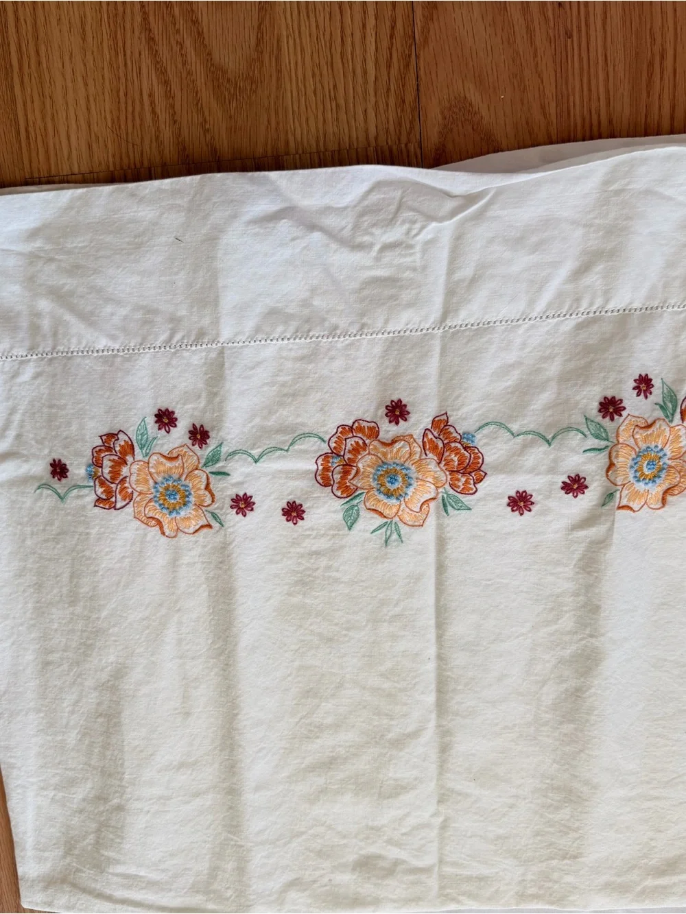 Vintage Embroidered Floral Pillowcases- White-set of 8
